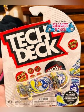 Tech Deck Santa Cruz Shape ‘n Skate 8 Ball Fingerboard & Decals